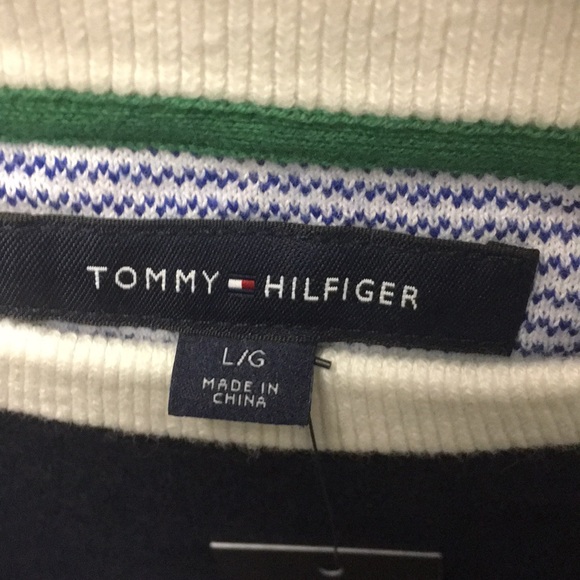 Tommy Hilfiger men’s large sweater - Picture 3 of 4